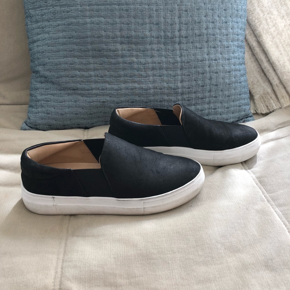 vince camuto kanesya
